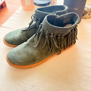 UGG Shenandoah fringe moccasins